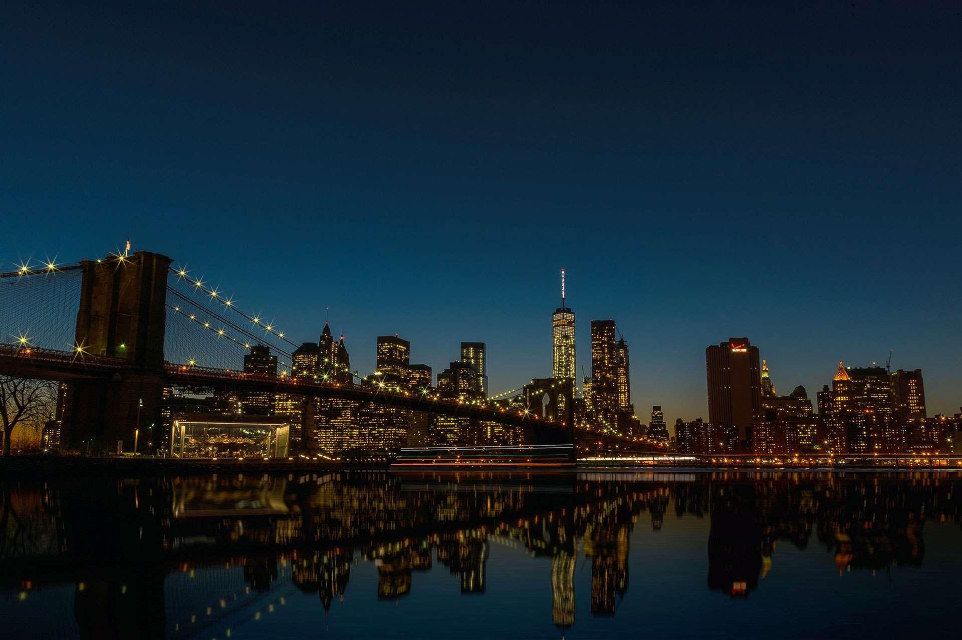 罗顿公园大道酒店 纽约 外观 照片 Manhattan skyline at night