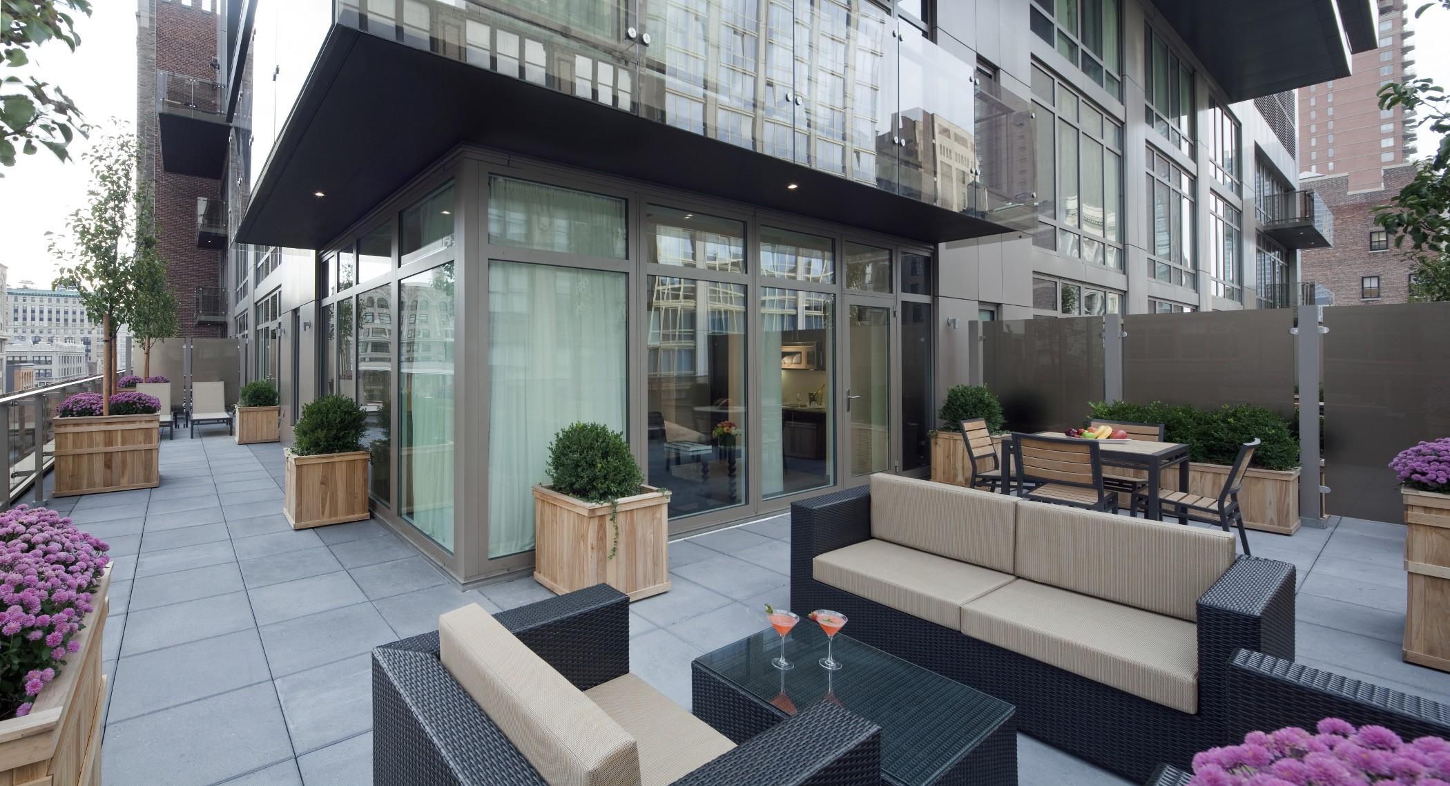 罗顿公园大道酒店 纽约 外观 照片 The outdoor terrace