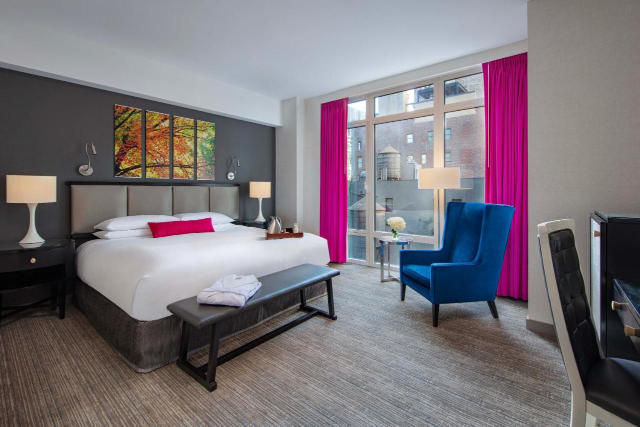 罗顿公园大道酒店 纽约 外观 照片 A guest room at the Hotel Commonwealth